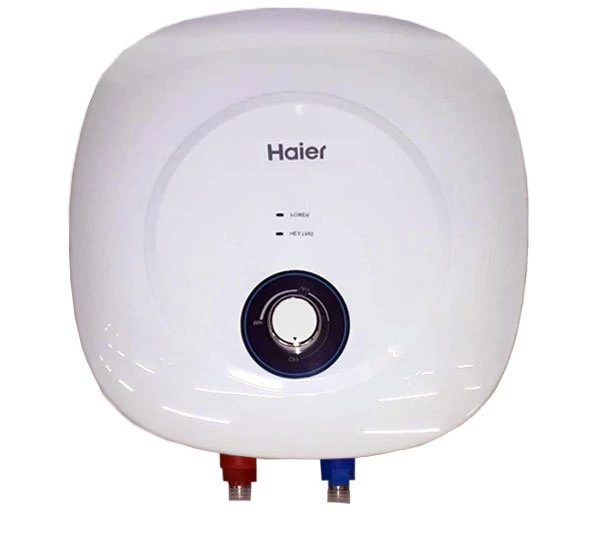 Накопительный электрический водонагреватель Haier ES10V-MQ1 над раковиной