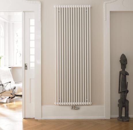 Стальной трубчатый радиатор Zehnder 2200 V001 Charleston 4 секции